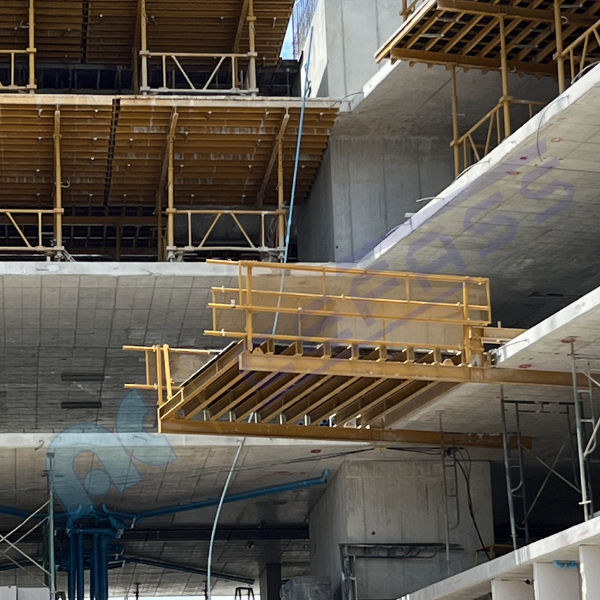เพลทฟอร์มเคลื่อนย้าย (Loading Platform) 