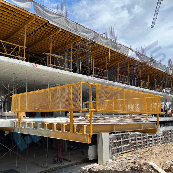 เพลทฟอร์มเคลื่อนย้าย (Loading Platform) 